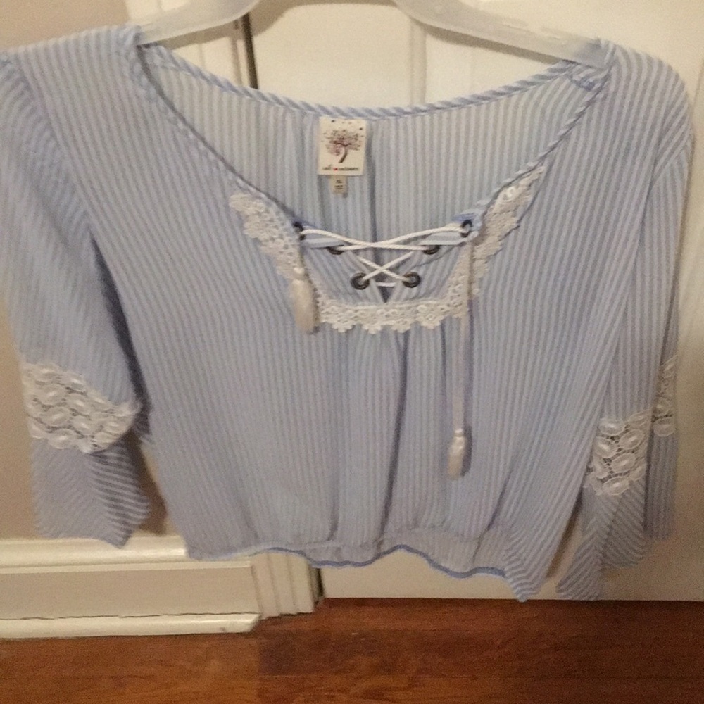 Bell sleeve floral crochet blouse